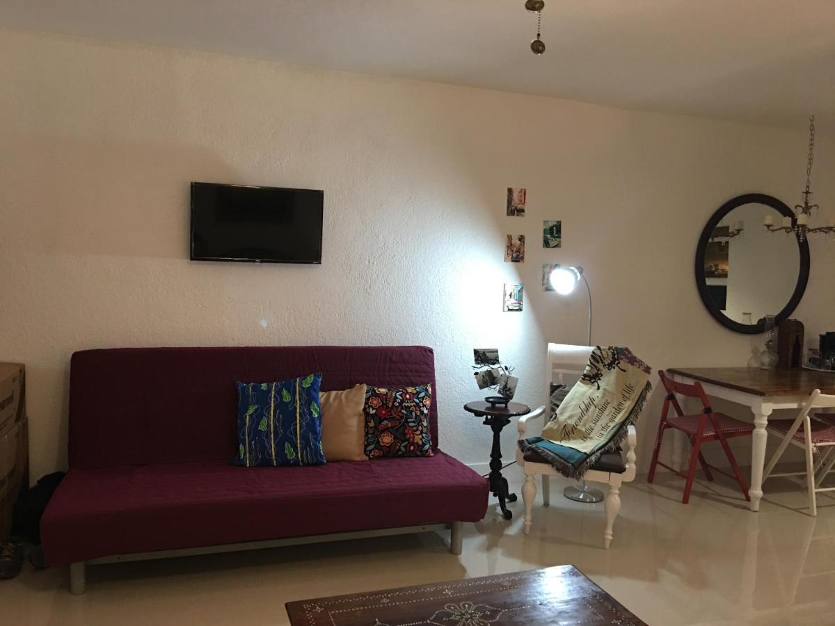Private Studio Blocks From Coconut Grove Майами Экстерьер фото